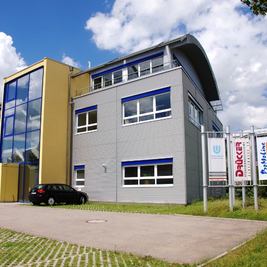 Gebäude_außen_2002
